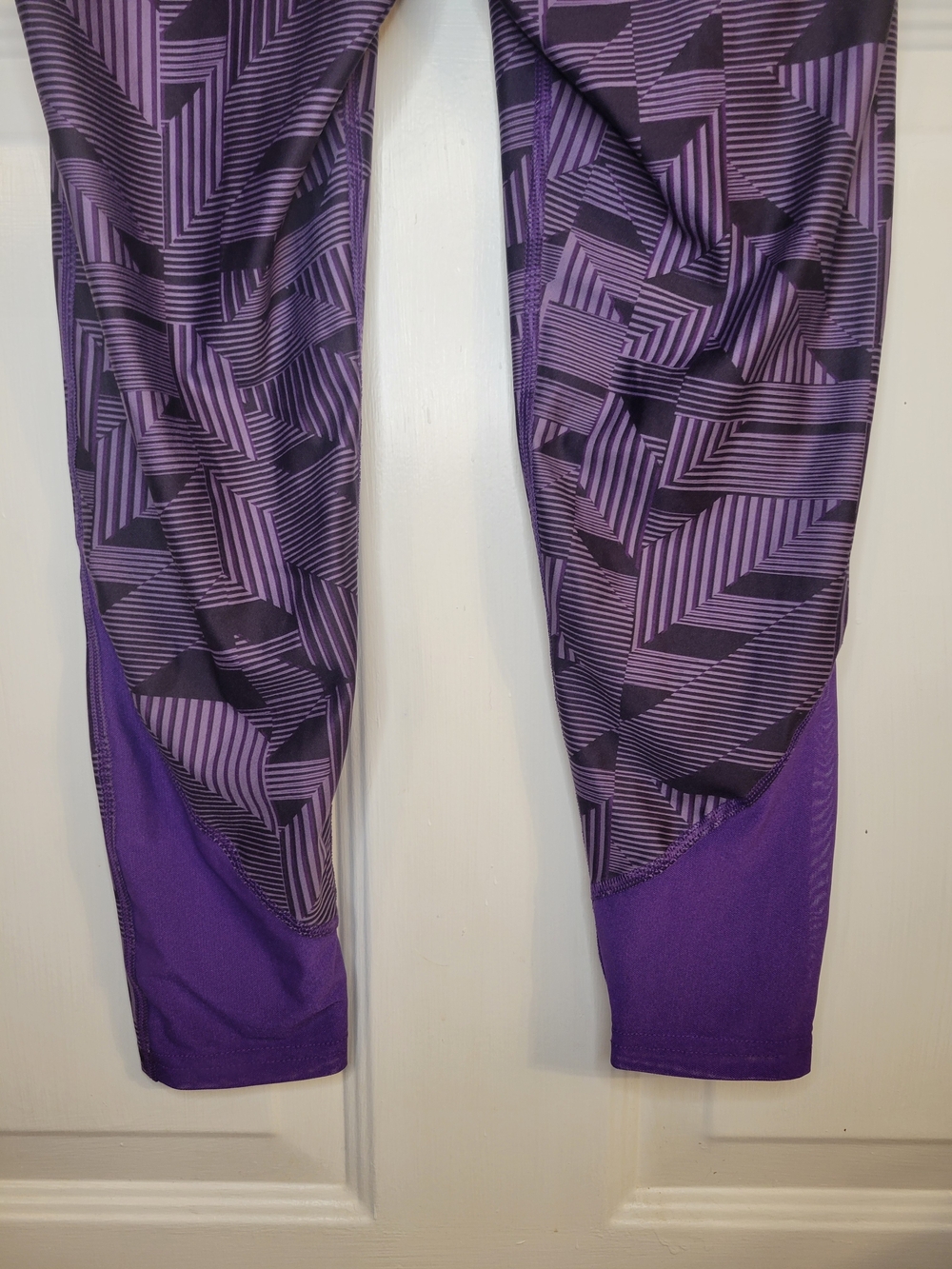 Under Armour Girls Purple Geo Print Leggings - Picture 7 of 7